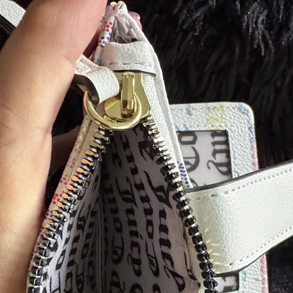 Juicy Couture White Multicolor Logo Wallet - Picture 9 of 12